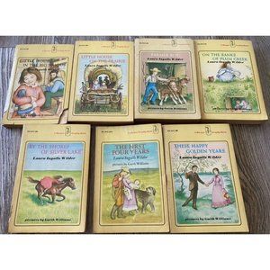 Lot LITTLE HOUSE ON THE PRAIRIE Books Laura Ingalls Wilder Paperback  1970s